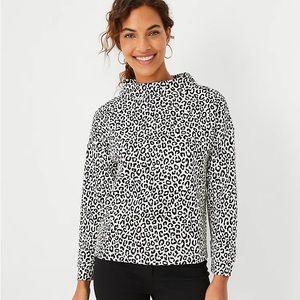 NWT Ann Taylor Leopard Print Mock Neck Top Petite Small